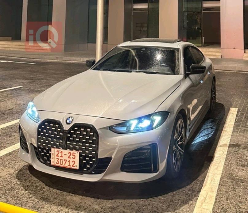 بی ئێم دەبڵیو 4 سیریەس